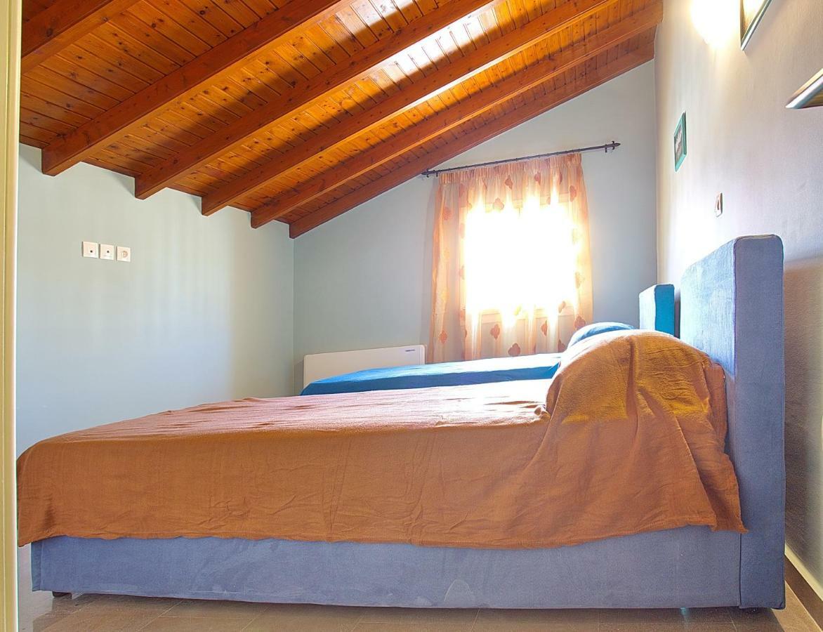Darmani Spyros Apartments Mantouki Bagian luar foto