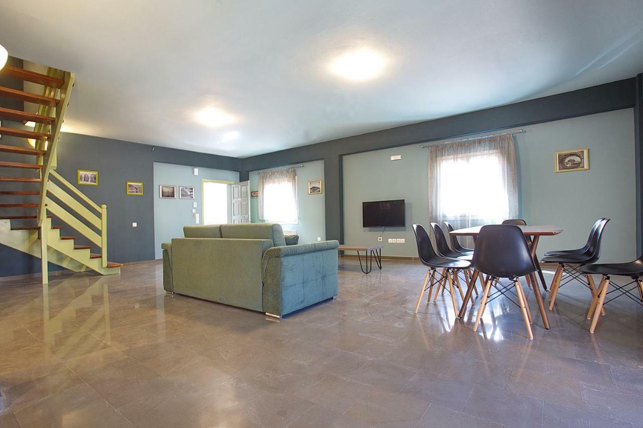 Darmani Spyros Apartments Mantouki Bagian luar foto